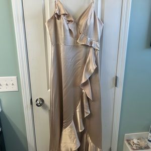 Revelry Paloma size 12 gold champagne